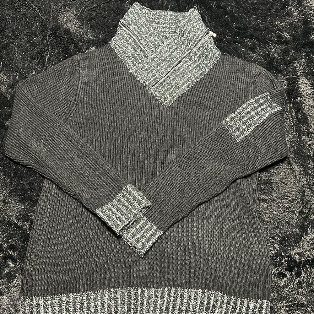 Black and gray Coofandy sweater. Size S